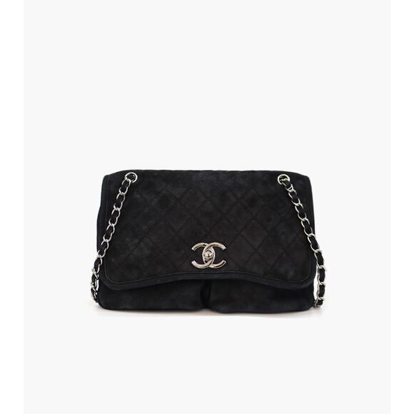 CHANEL Black Quilted Flap Shoulder Bag A-A19524 - Picture 1 of 1